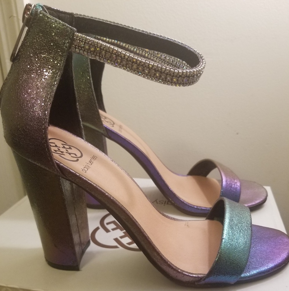 Daisy Fuentes Mermaid Heels